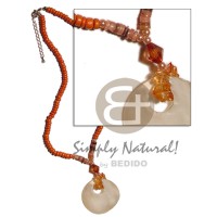 40mm round hammershell pendant