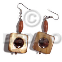 Dangling 25mmx25mm square laminated golden