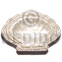 Capiz shell design rounded out