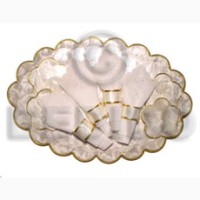 Oval capiz scallop placemat