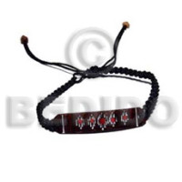 Black macrame black tab shell