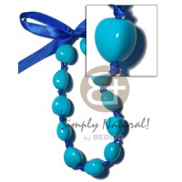 Kukui nut choker in
