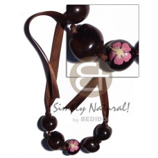 Kukui nuts ribbon choker