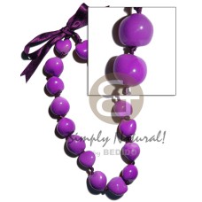 Painted graduated kukui nuts