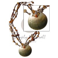 45mm blacklip pendant 3