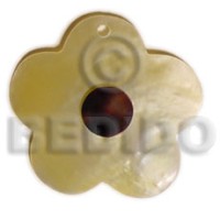 Scallop mop flower cowrie