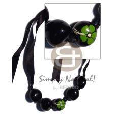 Kuku nuts ribbon choker