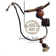 Dangling 12mm mop in leather