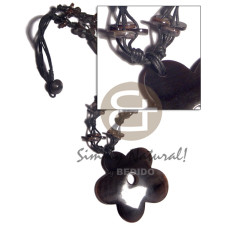 4 rows black knotted wax